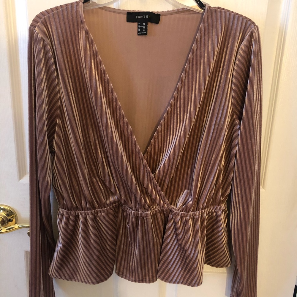 Striped velour blush top size 0X. Brand new